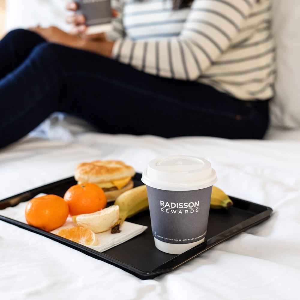 Radisson Hotel Bismarck Eksteriør bilde