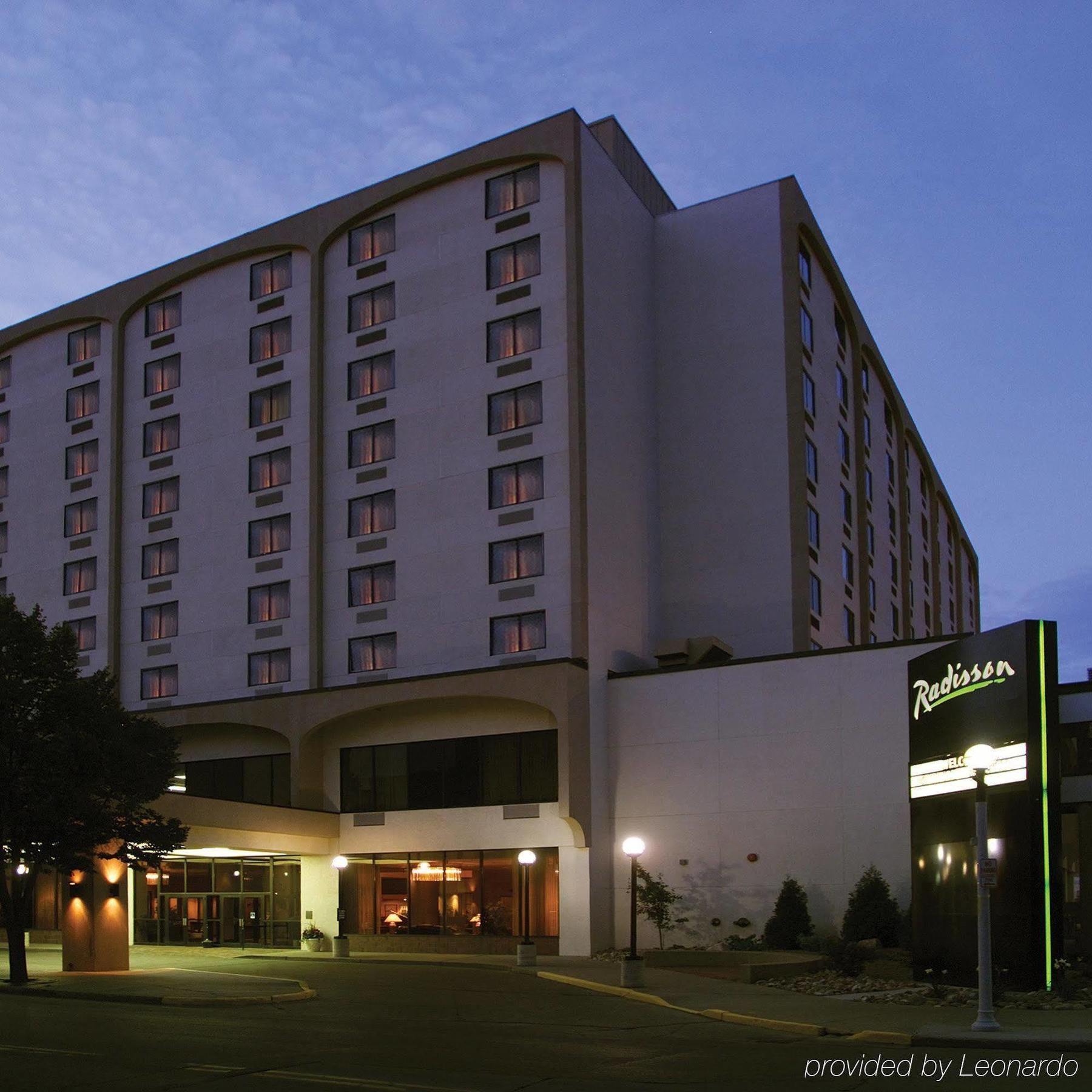 Radisson Hotel Bismarck Eksteriør bilde